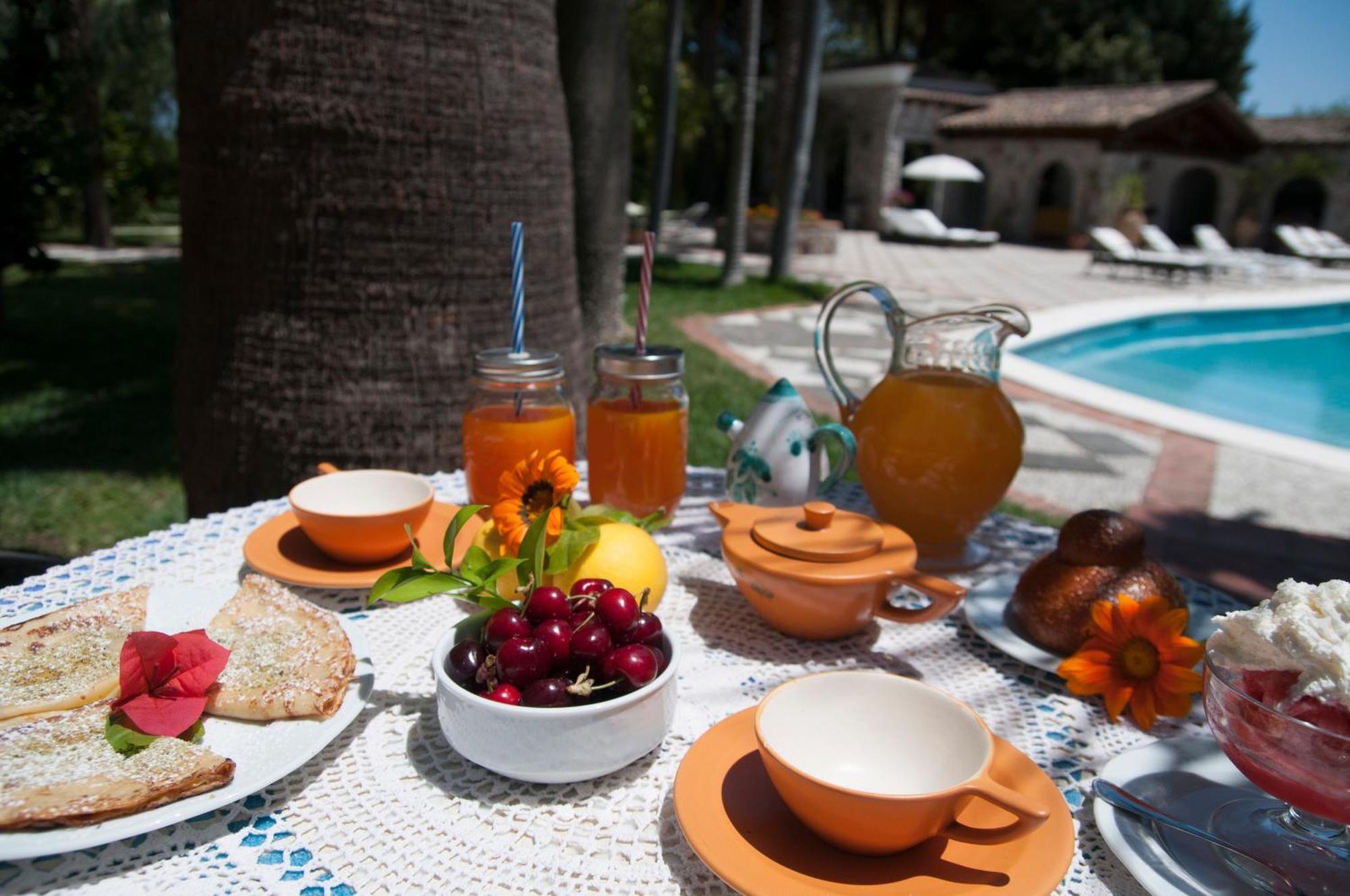 גיארדיני נאקסוס B&B La Villa מראה חיצוני תמונה